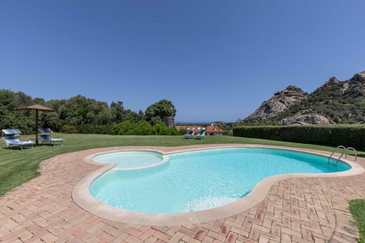 Villa Iris With Pool Baja Sardinia Zewnętrze zdjęcie