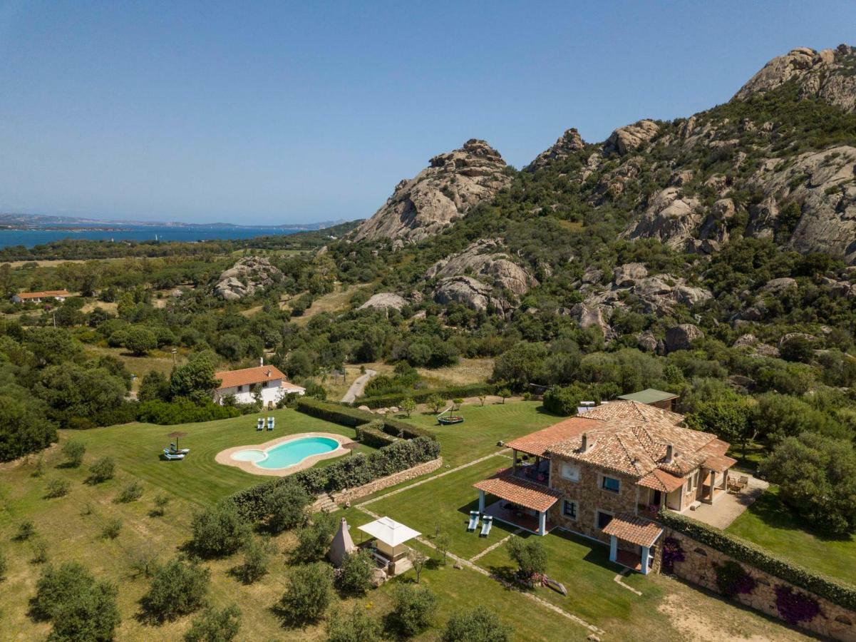 Villa Iris With Pool Baja Sardinia Zewnętrze zdjęcie
